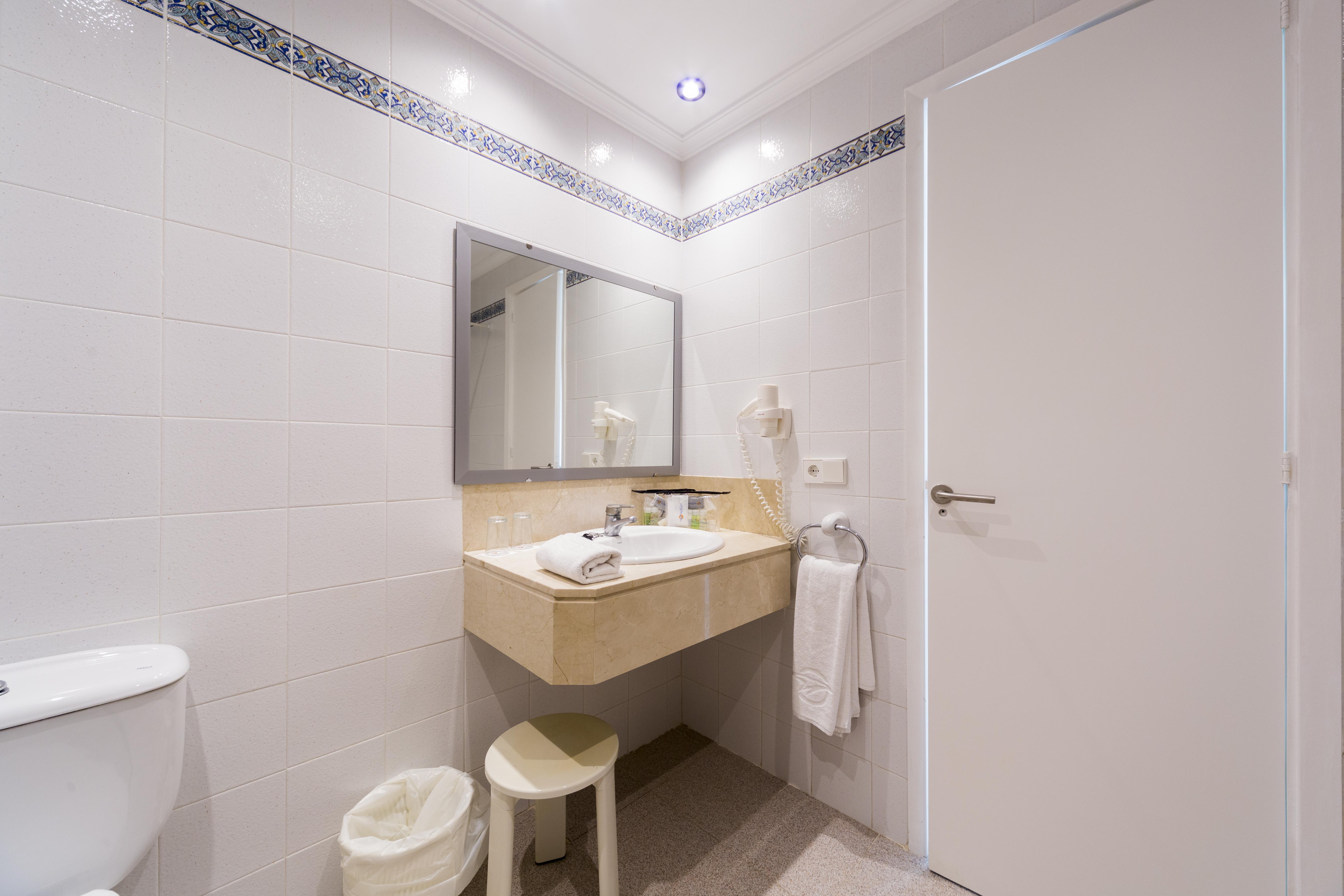 Globales Cala'N Blanes 호텔 칼라엔블레인즈 외부 사진