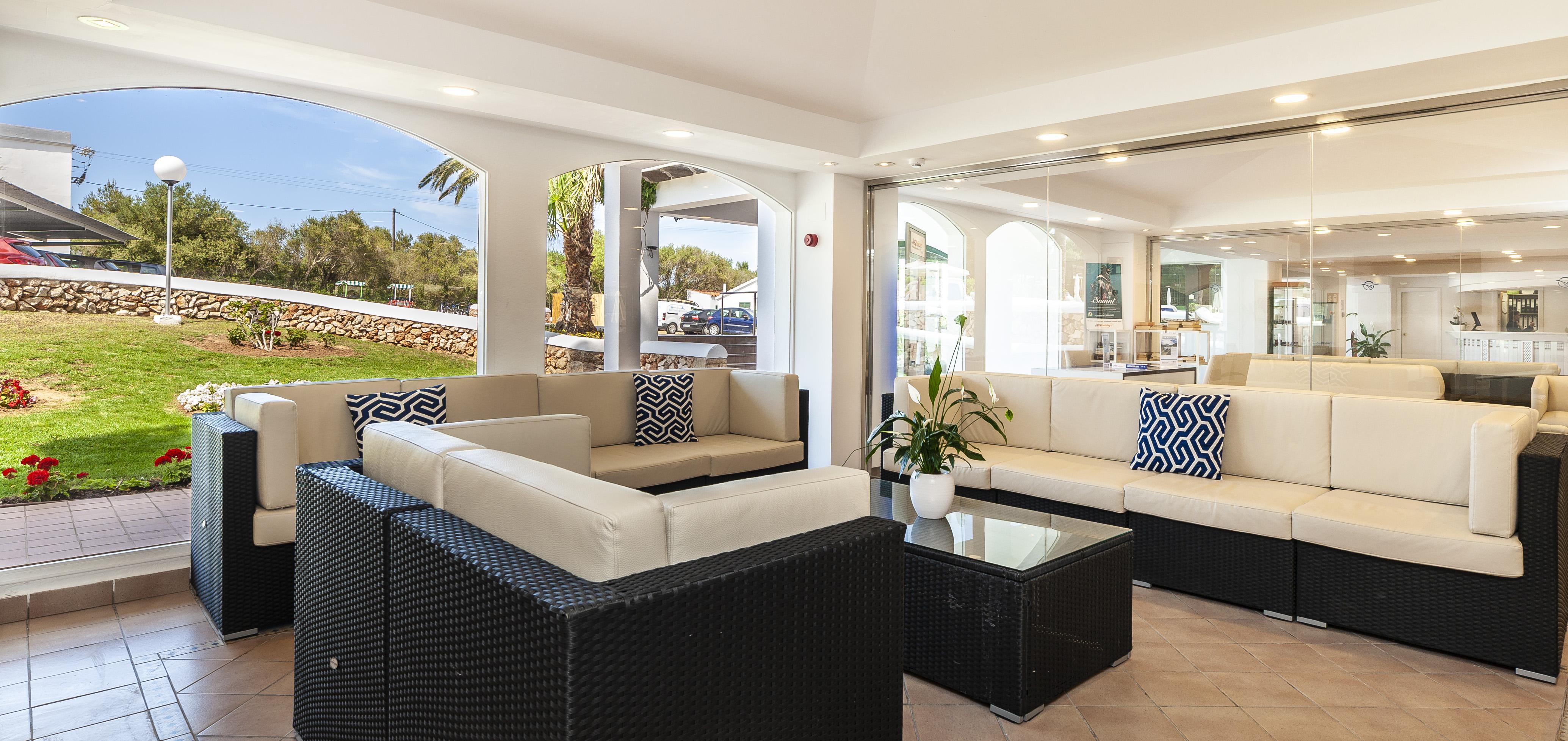 Globales Cala'N Blanes 호텔 칼라엔블레인즈 외부 사진