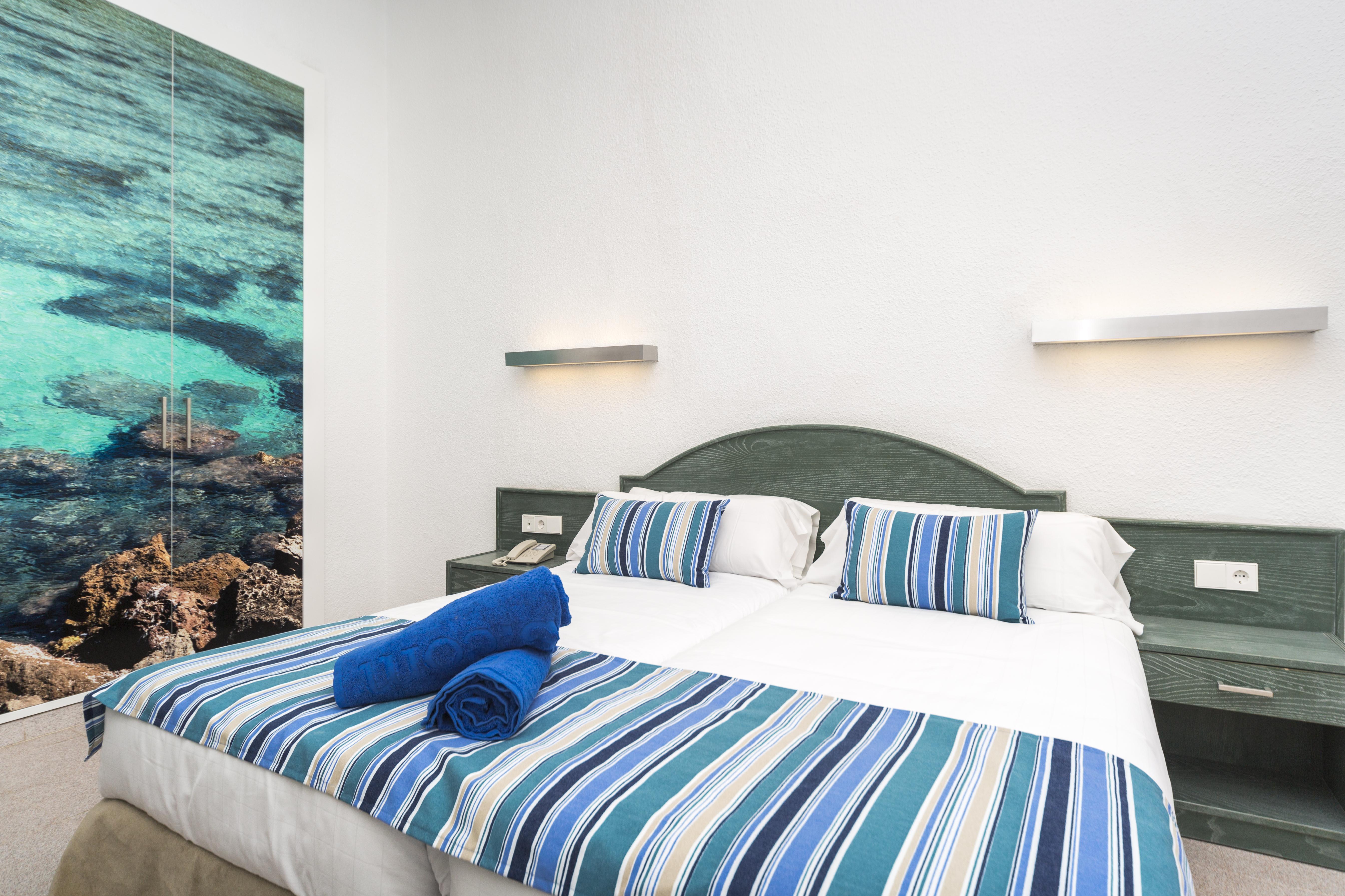 Globales Cala'N Blanes 호텔 칼라엔블레인즈 외부 사진