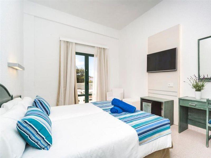 Globales Cala'N Blanes 호텔 칼라엔블레인즈 외부 사진
