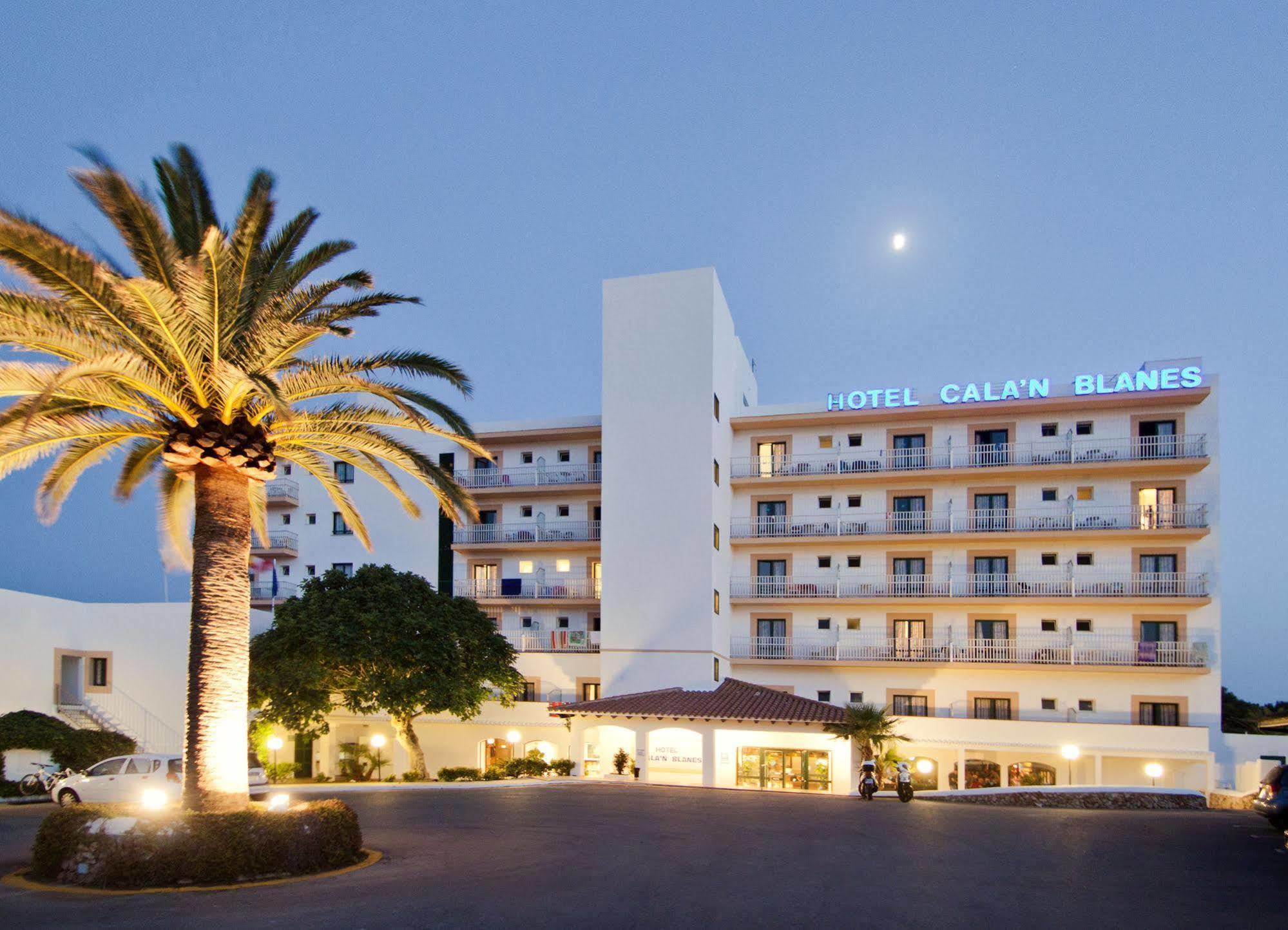 Globales Cala'N Blanes 호텔 칼라엔블레인즈 외부 사진